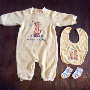 Carter’s Baby sleeper Size 0-3 months LIKE NEW